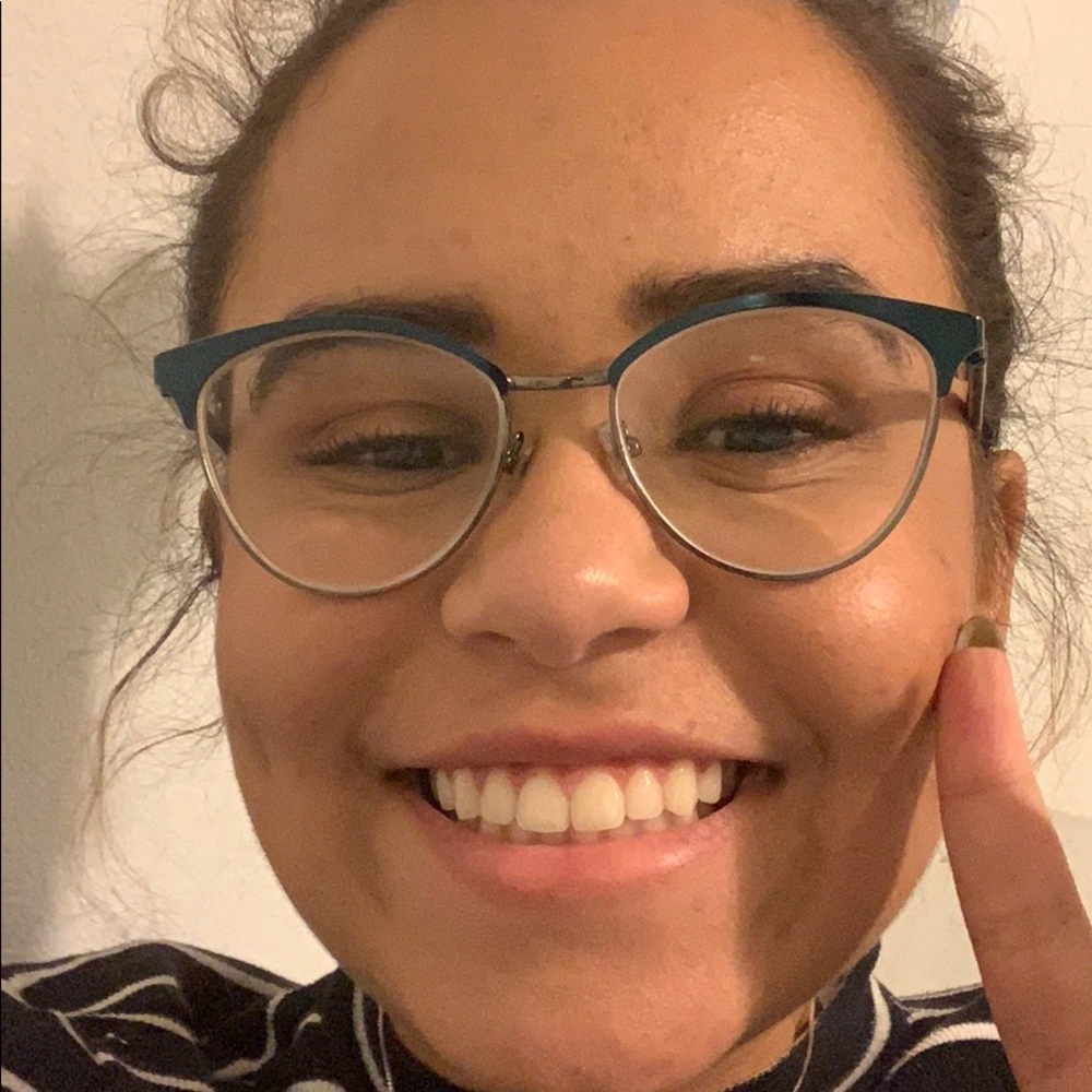 Meet your Posher, Deanna